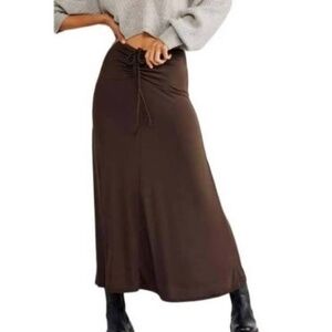 Free People Raven Feather Brown Ruched Maxi Skirt Size Large Boho Stretchy
